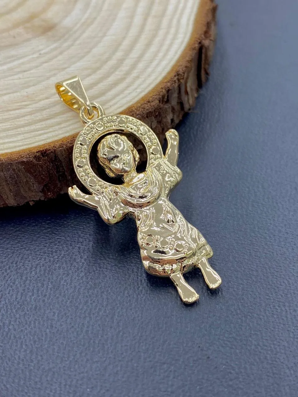 14K Yellow Gold Filled Divino Nino Pendant for Womens Mens 34x20mm/Baby Jesus Charm Pendant/Dije del Divino Nino en Oro Laminado Para Hombre