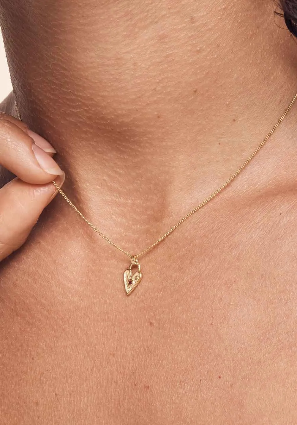 AMORE NECKLACE GOLD