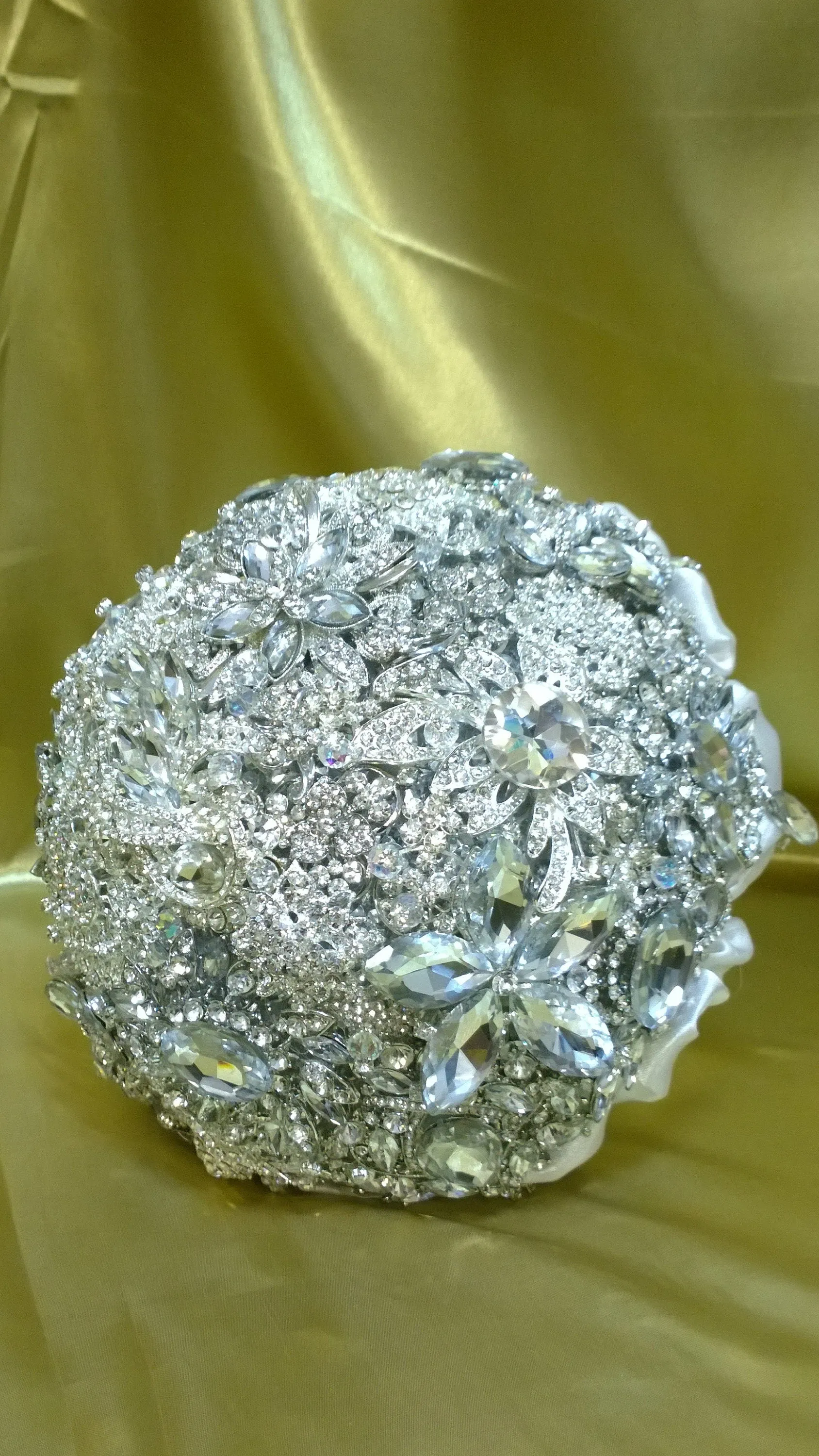 Brooch bouquet, jewel only bouquet, Full jeweled bouquet. by Crystal wedding uk