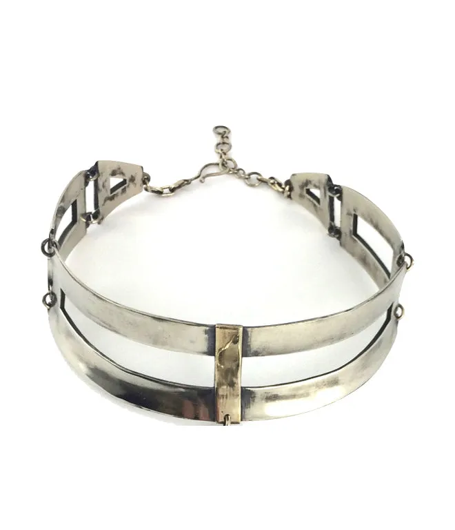 cross collar white brass