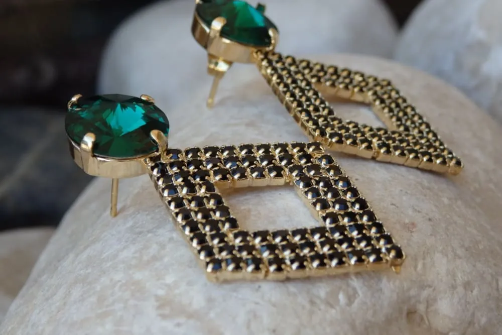 Emerald stud earrings