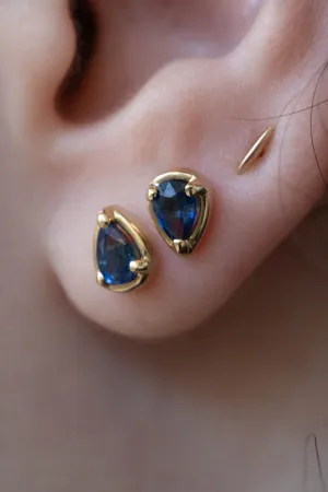 Kathryn Bentley | Teardrop Studs in Blue Sapphire