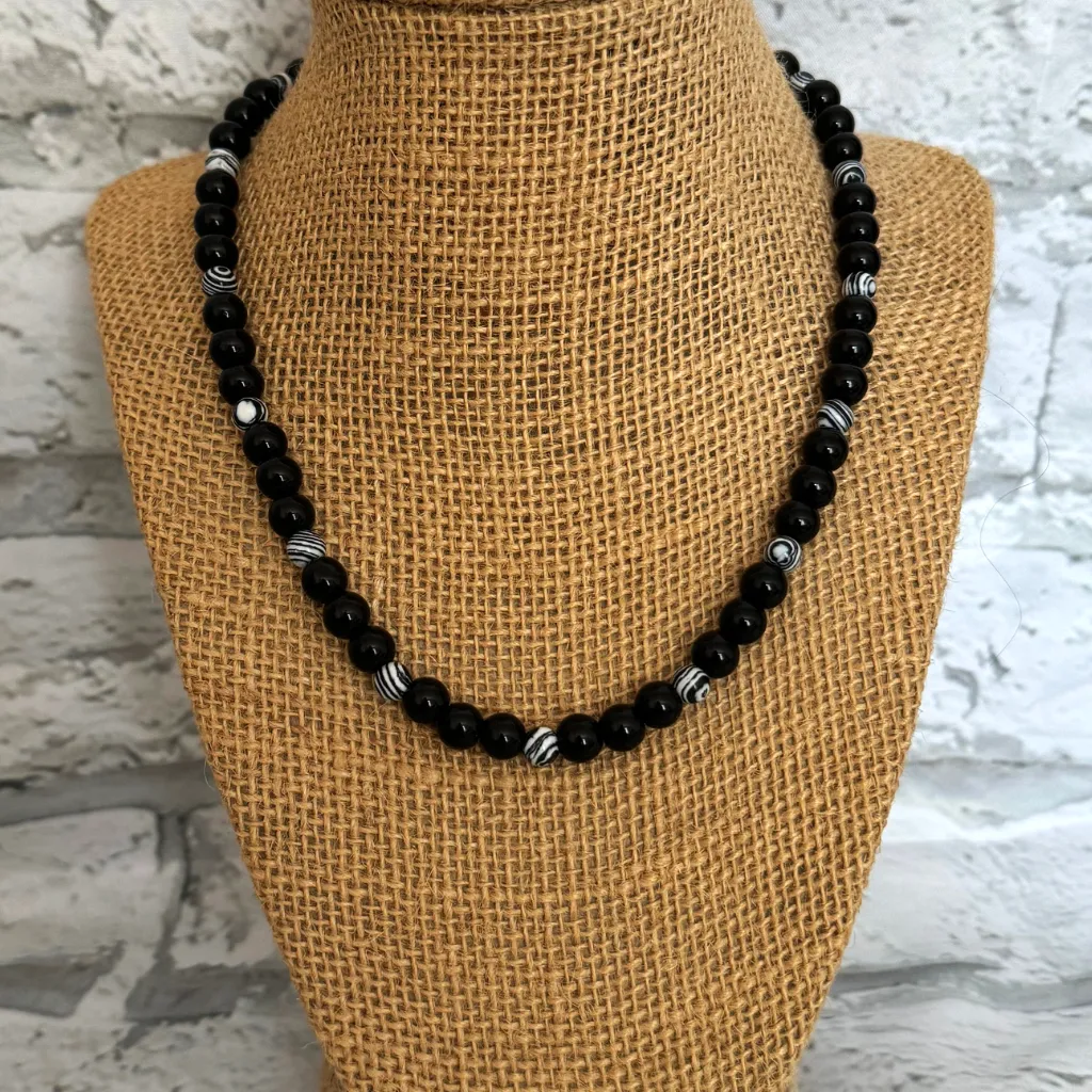 Mens Black Onyx and Black and White Agate Beaded Necklace