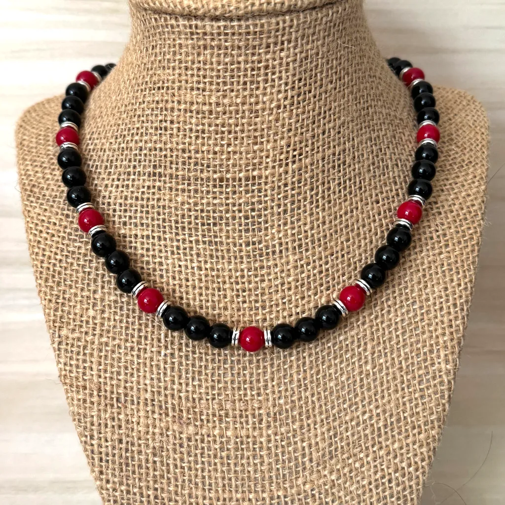 Mens Black Onyx and Red Agate Beaded Necklace