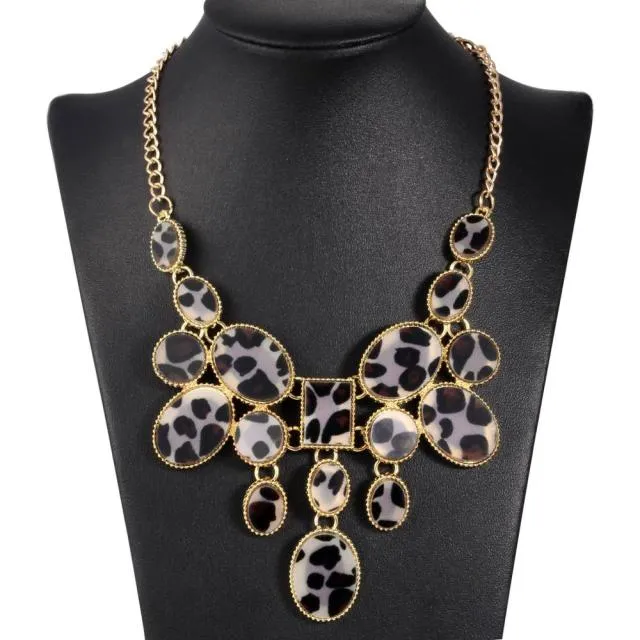 New Acrylic Punk Vintage Fashion Necklaces &Pendants Women Statement Necklace Gradient Drops Choker