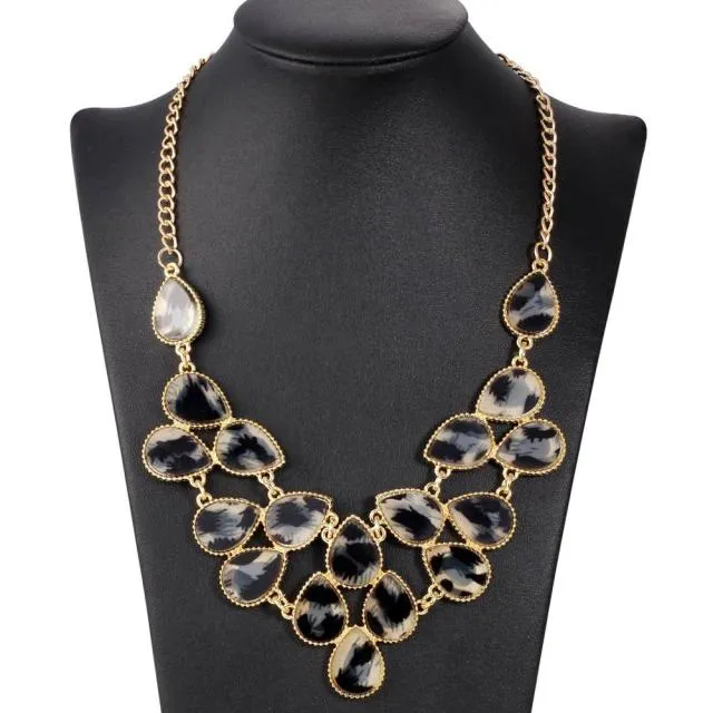 New Acrylic Punk Vintage Fashion Necklaces &Pendants Women Statement Necklace Gradient Drops Choker