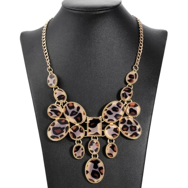 New Acrylic Punk Vintage Fashion Necklaces &Pendants Women Statement Necklace Gradient Drops Choker