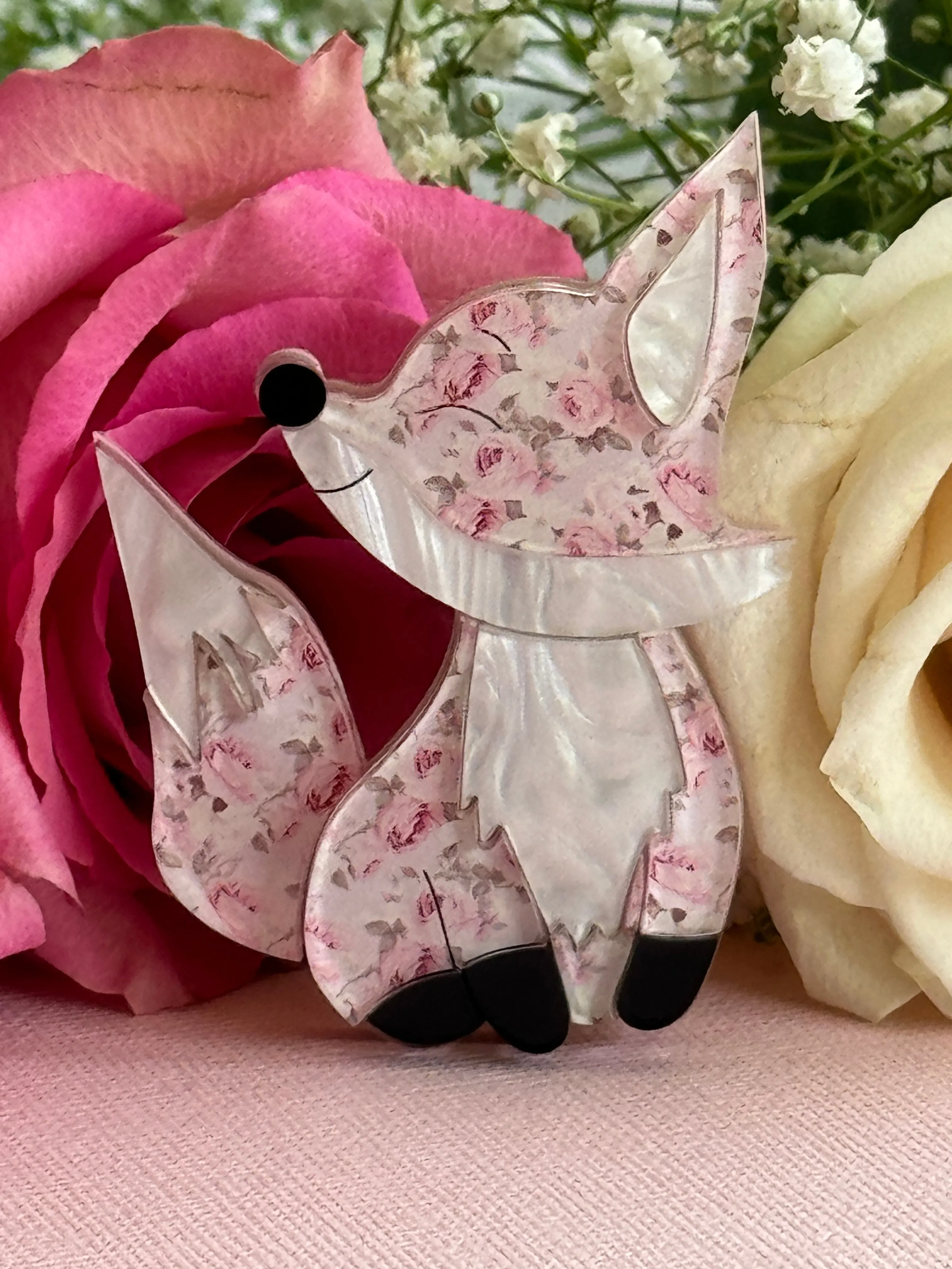 Rose the 🦊 fox  - Brooch