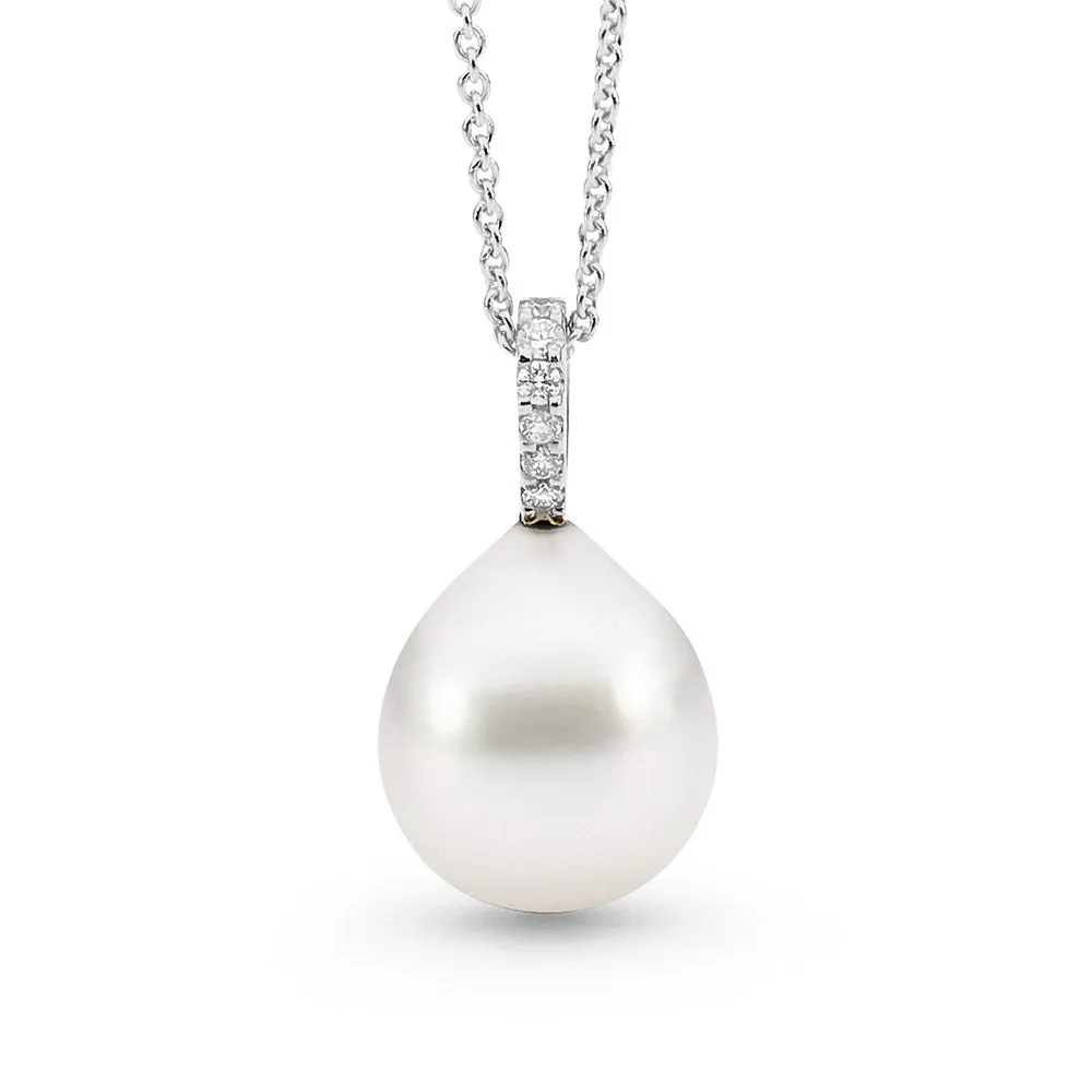 Scalloped Diamond Pearl Pendant