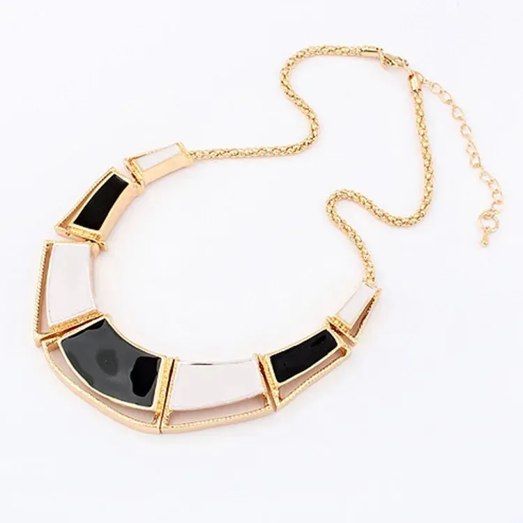 Trendy Jewelry 2022 New Vintage Jewelry Wholesale Gem Choker Necklace Woman Charm Statement Retro Necklaces & Pendants Gift