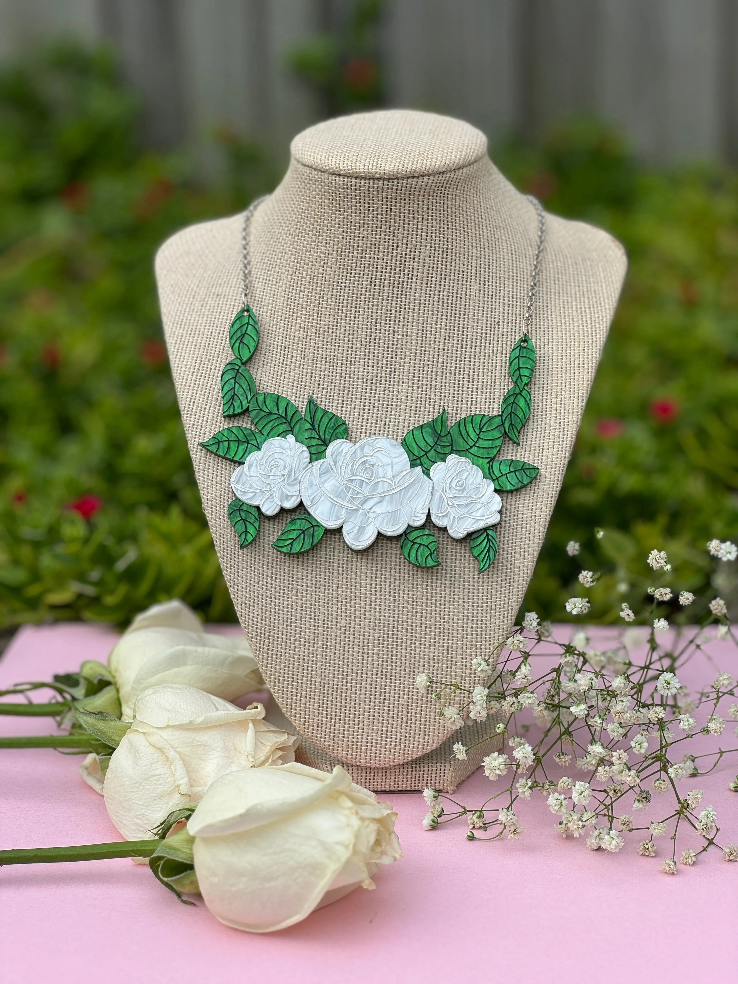 White rose - necklace