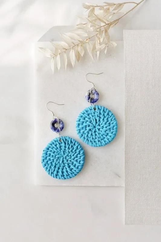 Xander Kostroma - 925 Sterling Silver Blue Vein Stone Blue Rattan Earrings - Ideal for Women - Enhances Mental Clarity and Calm - Handcrafted Summer Jewelry - Drop: 9cm, Rattan Disc: 5cm - Unique Healing Earrings for Daily Elegance